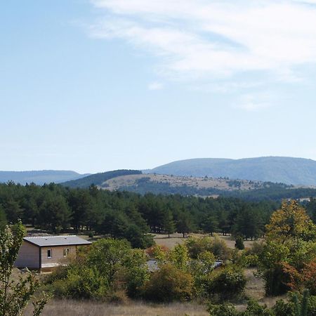 فيلا Domaine De Pradines Lanuéjols المظهر الخارجي الصورة